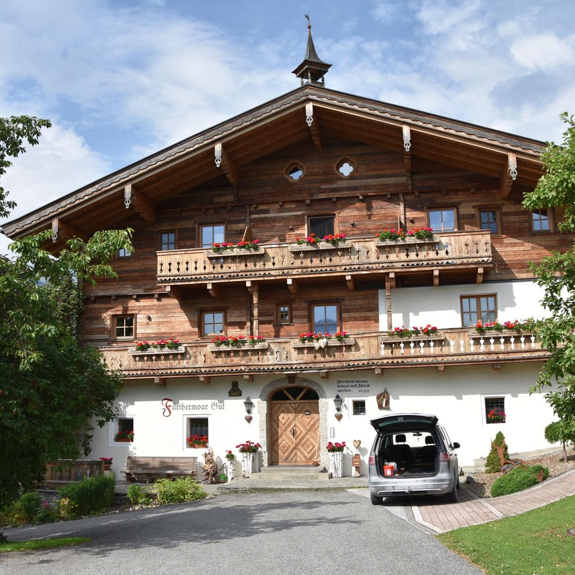 Balkone & Terrassen aus Holz von Profi aus Kaprun